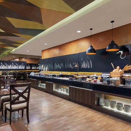 Hotel Santika Bsd City-Serpong Eksteriør bilde