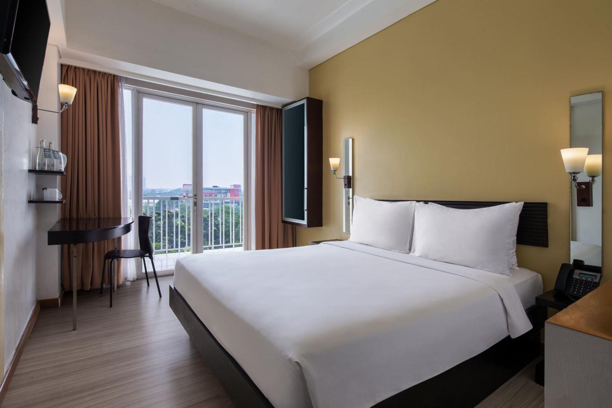 Hotel Santika Bsd City-Serpong Eksteriør bilde