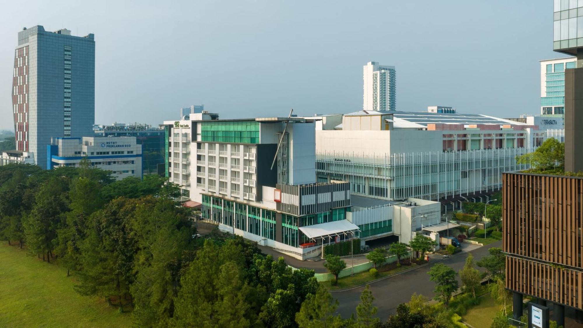 Hotel Santika Bsd City-Serpong Eksteriør bilde