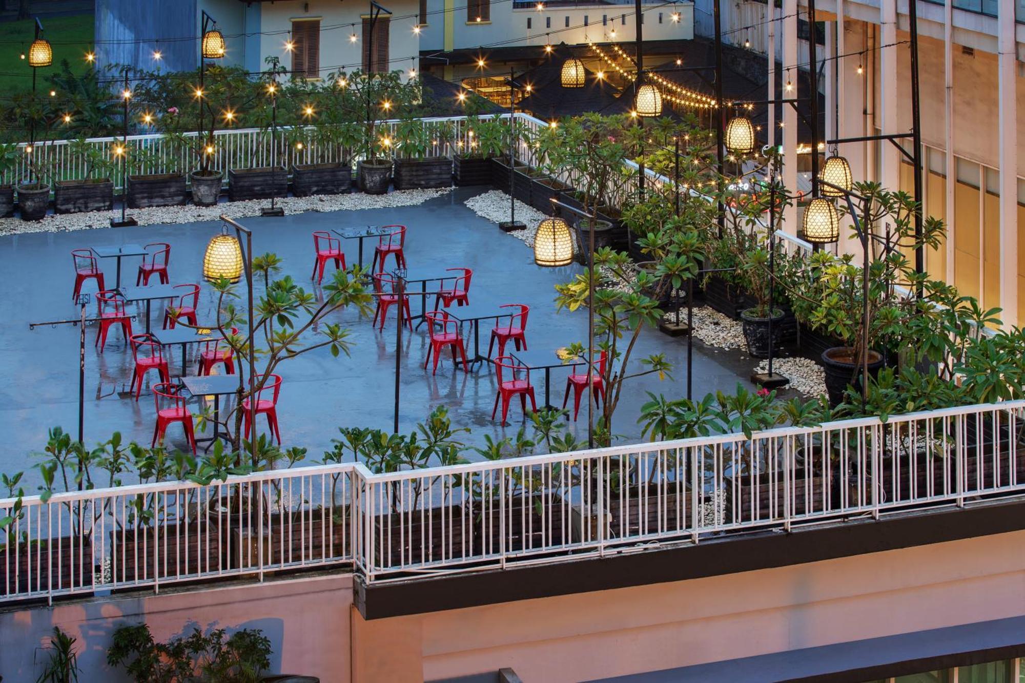 Hotel Santika Bsd City-Serpong Eksteriør bilde